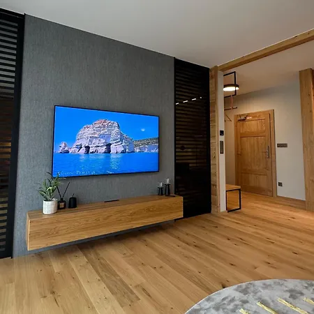 Yq - Brand New - Materials - Free Parking * Велька-Ломница