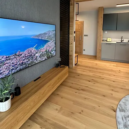 Yq - Brand New - Materials - Free Parking Διαμέρισμα Velka Lomnica