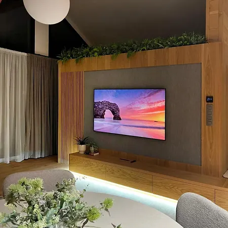 Yq - Brand New - Materials - Free Parking Διαμέρισμα *