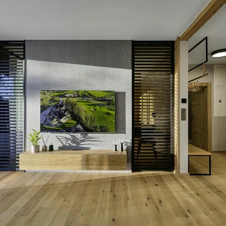 Yq - Brand New - Materials - Free Parking